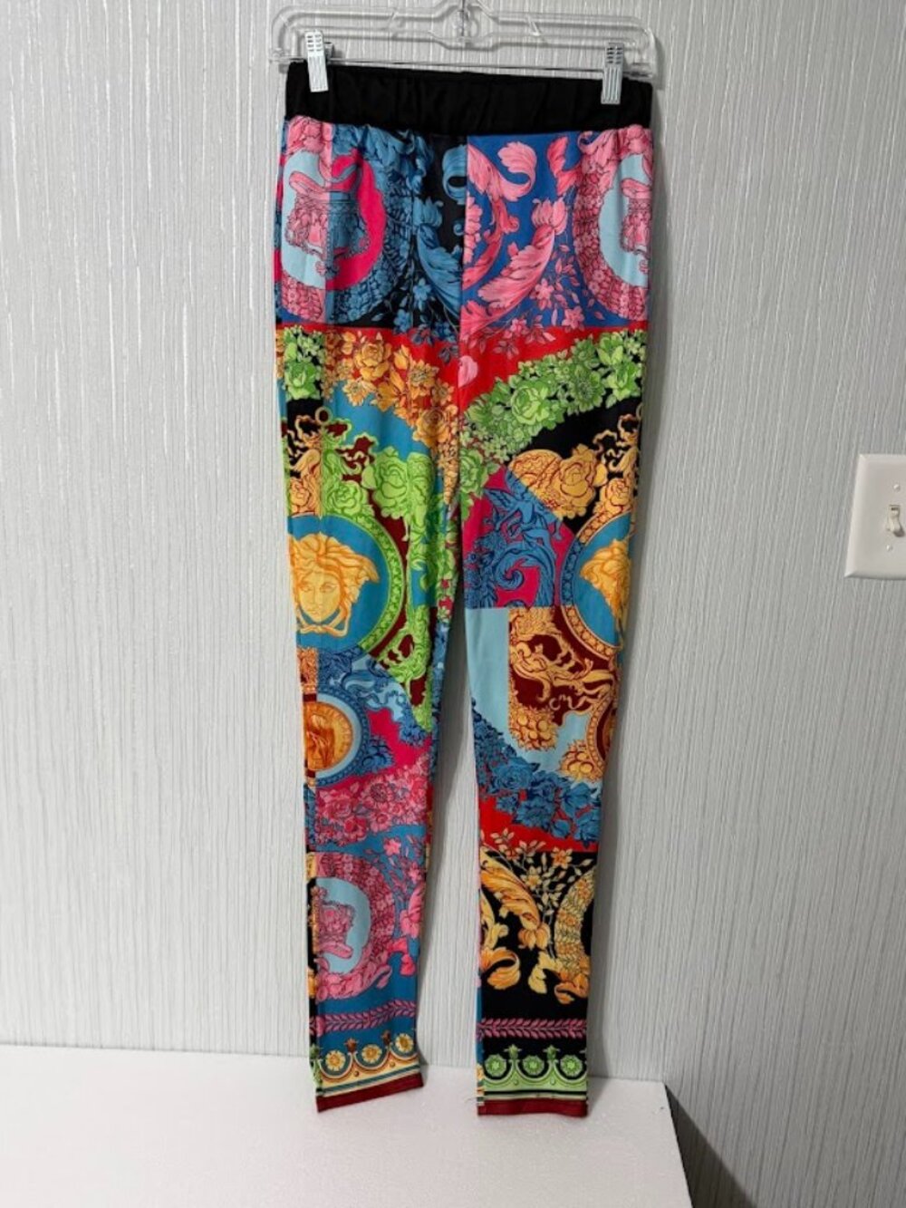 Colorful Baroque Print Leggings Women’s Size S Stretch - Picture 3 of 6